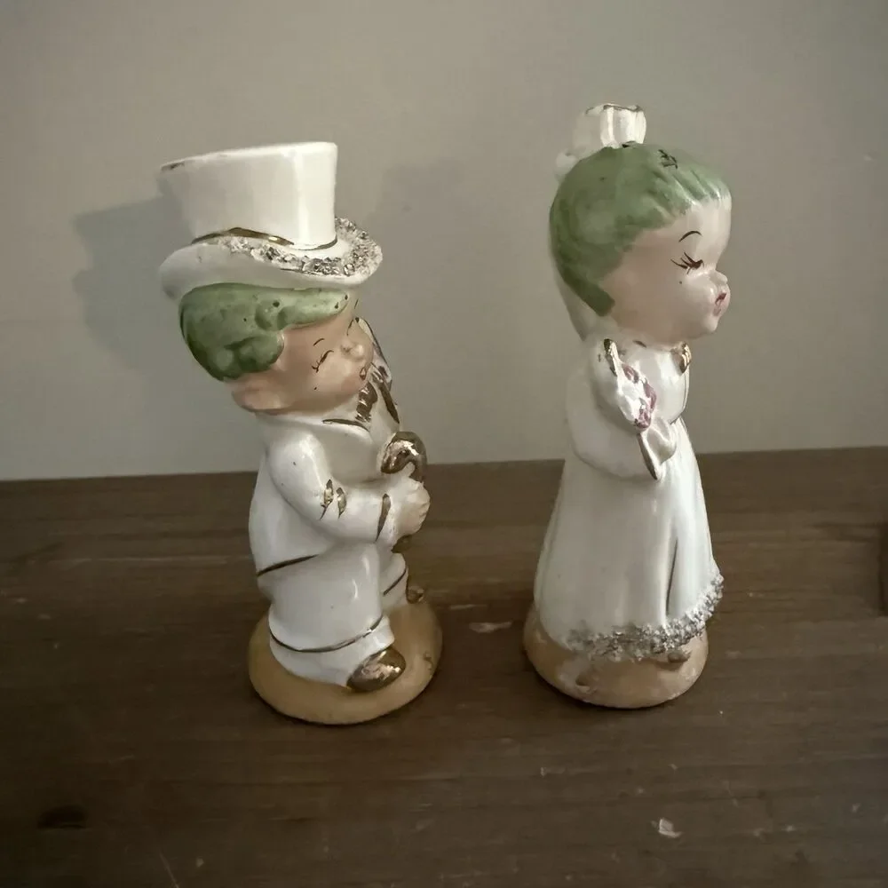 Vintage Bride and Groom Couple Salt & Pepper Shakers Green Japan Wood Stoppers